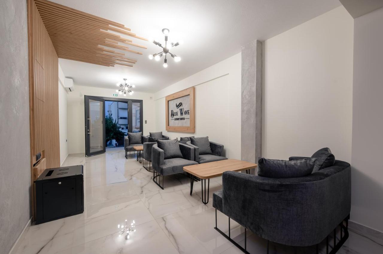 Blue Wave Luxury Suites Nea Iraklitsa Buitenkant foto