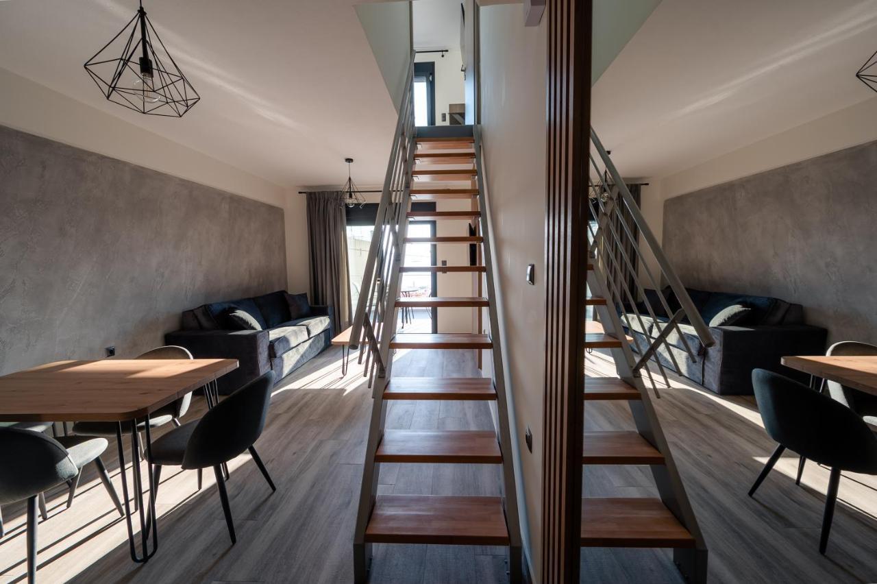 Blue Wave Luxury Suites Nea Iraklitsa Buitenkant foto