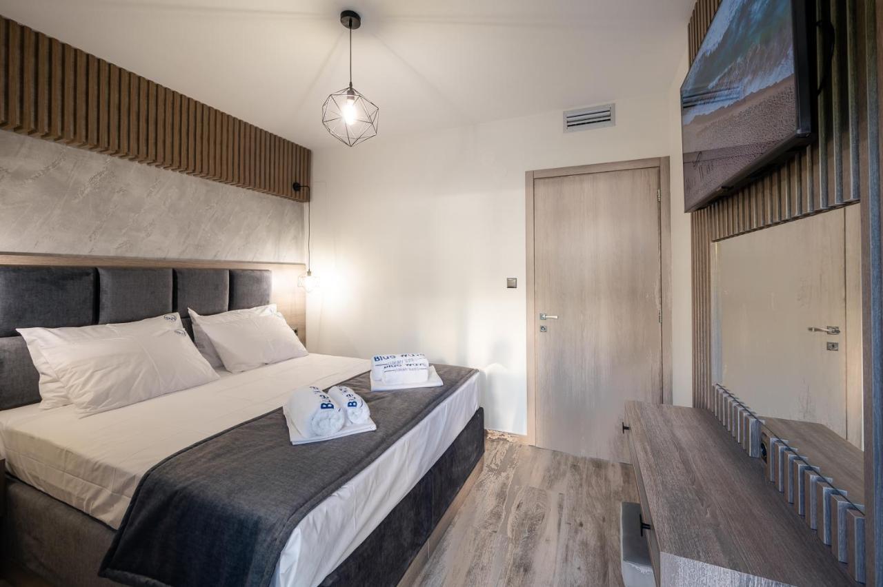 Blue Wave Luxury Suites Nea Iraklitsa Buitenkant foto